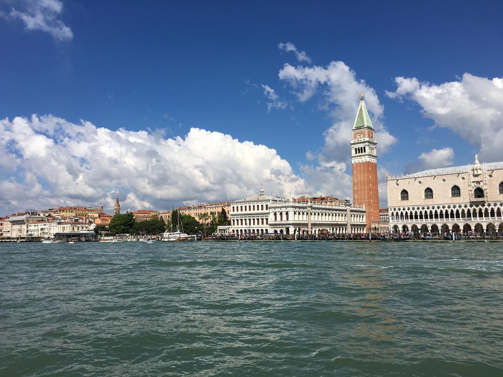 Casa Colleoni Bed & Breakfast Venice Exterior photo