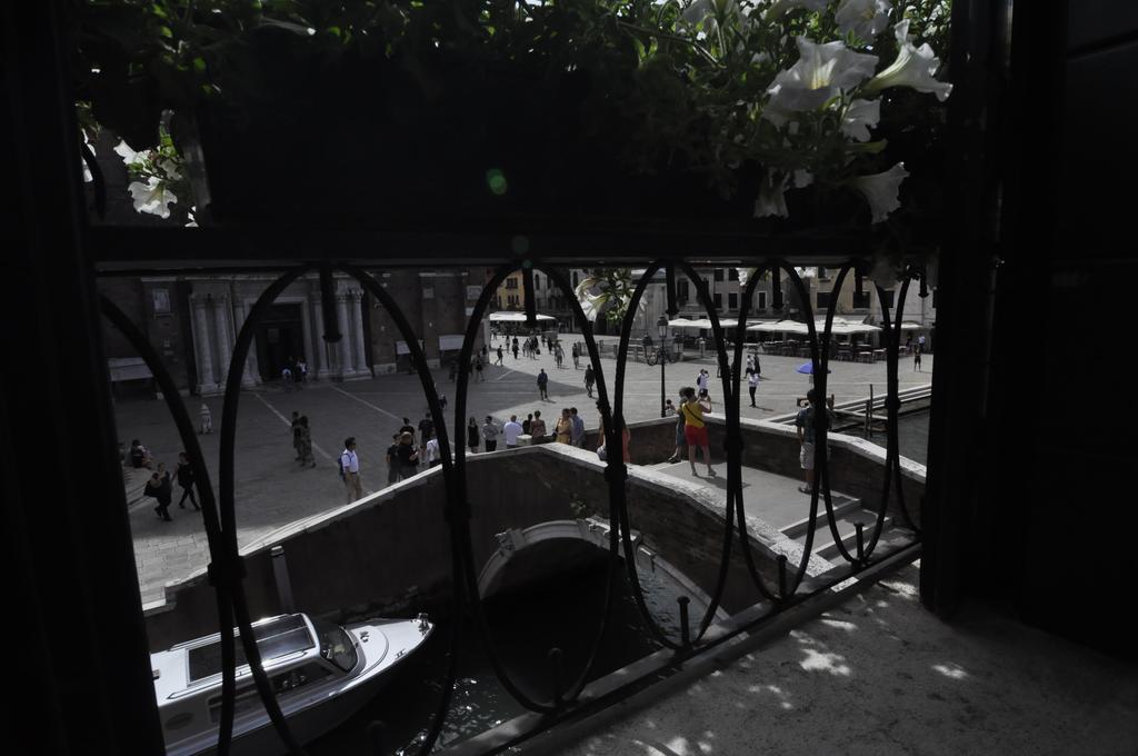Casa Colleoni Bed & Breakfast Venice Exterior photo