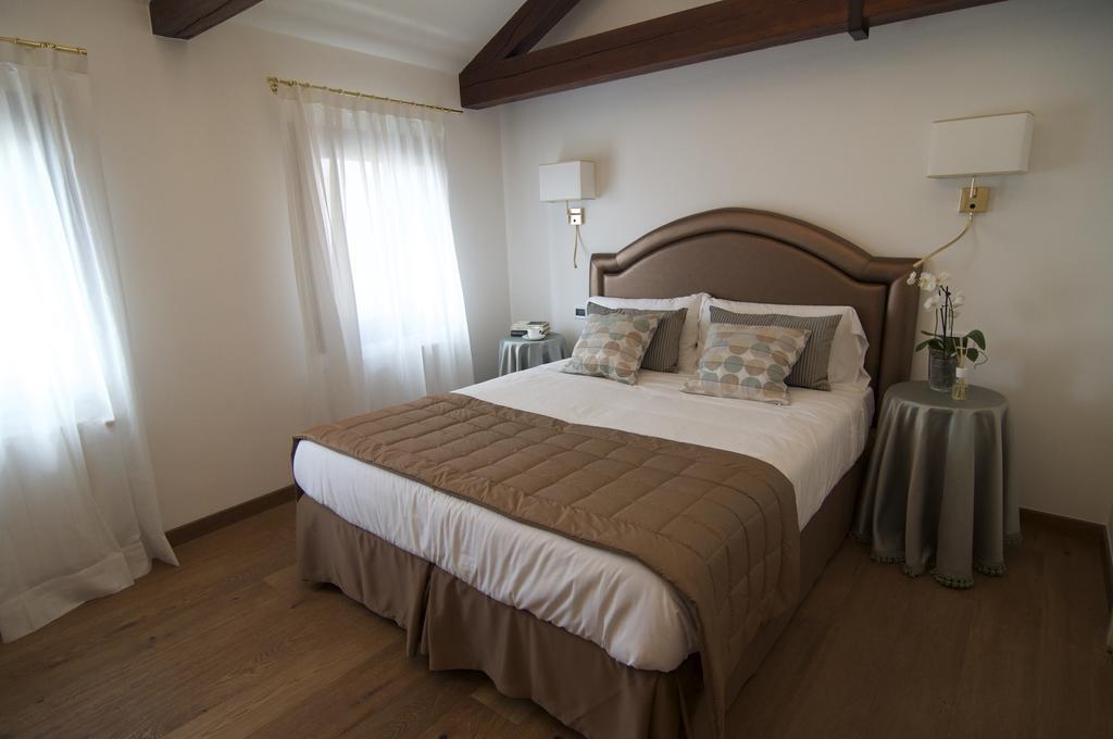 Casa Colleoni Bed & Breakfast Venice Exterior photo