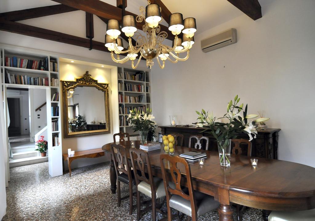 Casa Colleoni Bed & Breakfast Venice Exterior photo